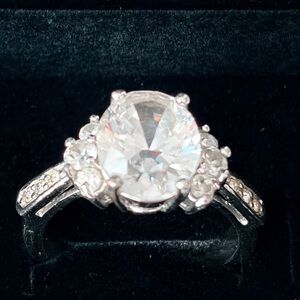 10K White Gold Oval CZ Simulated Diamond Engagement Ring | Size 7